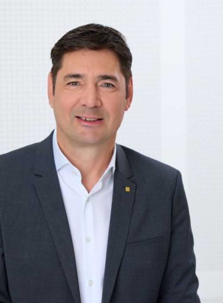 Dir. Dieter Moritz